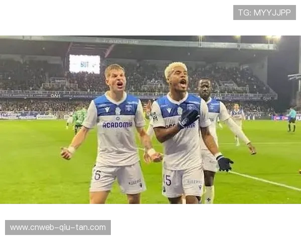 里尔4-3客胜欧塞尔，替补小将迪奥内处子球救主