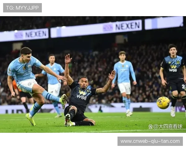 曼城0-2曼联，德比战失利暴露防线问题